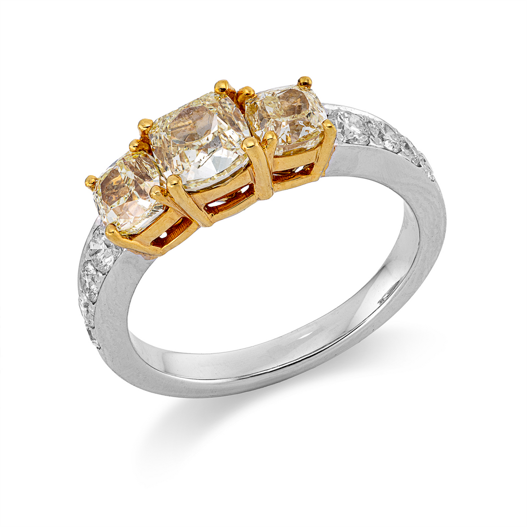 Farbiger Diamant Ring - 1HO04